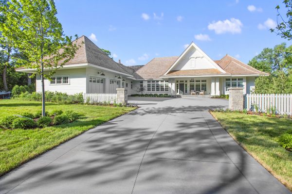 Driveway Concrete Repair in Gallatin